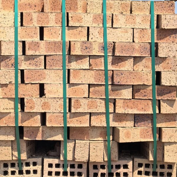 Nebraska Travertine Face Brick | DezYNO Bricks | Dezynobricks Nebraska Travertine Face Brick supplied by DezYNO Bricks – High-quality, durable bricks for building and paving